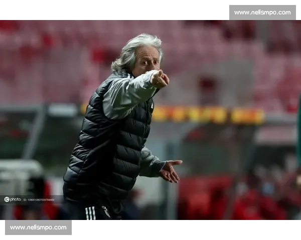 欧战焦点波兹南莱赫对决本菲卡实力与战术全面解析赛前前瞻与胜负走向预测